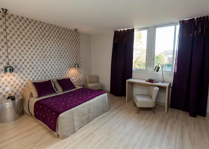 ホテル La Quietat 3*